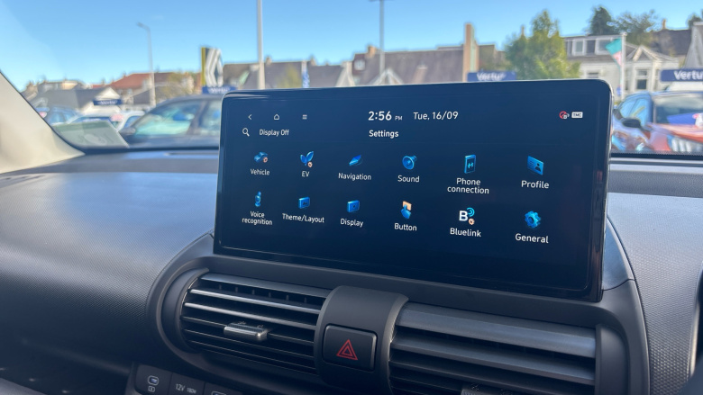 Hyundai INSTER 71kW 01 42kWh 5dr Auto Electric Hatchback